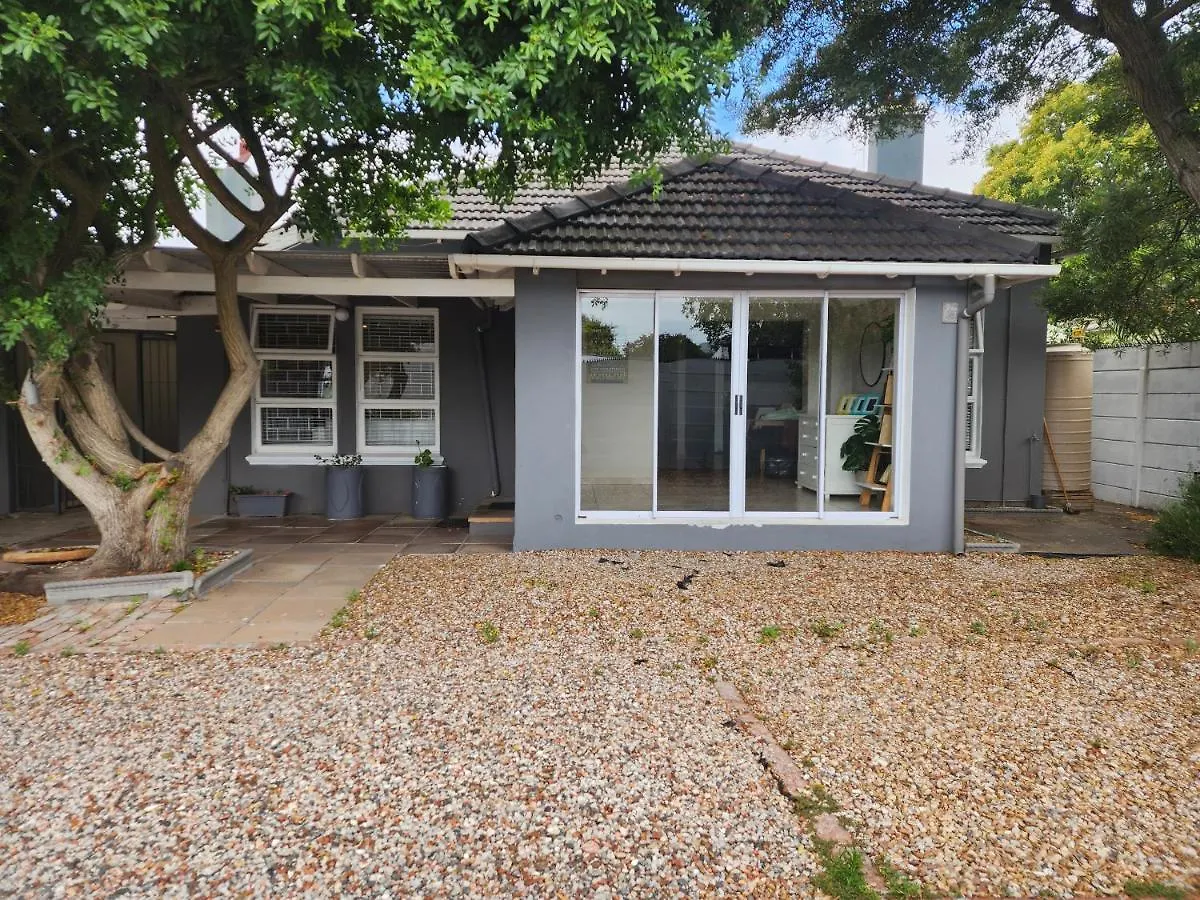 Calmness In Claremont Villa Cape Town